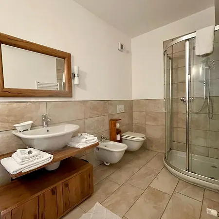 La Selvaggia Farm stay Mandello del Lario