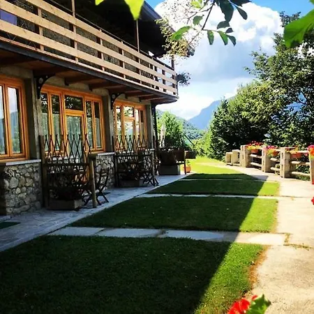 La Selvaggia Séjour à la ferme Mandello del Lario